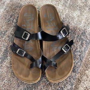 Women Crisscross Sandals Size 10